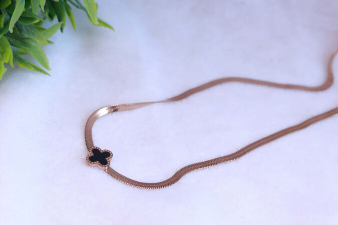 Elegant Gold Tone Herringbone Chain Necklace