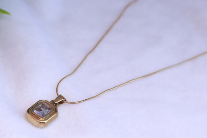 Classic Gold Tone Snake Chain Necklace with Emerald White Faceted Pendant